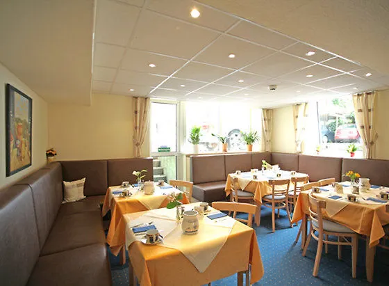Hotel Heikotel - Stadtpark Residenz 3*